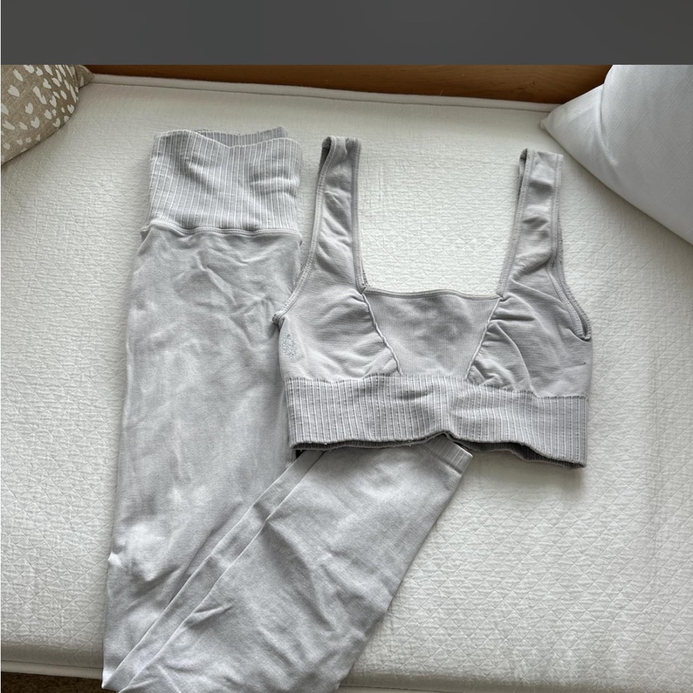 Free people, movement gray workout set